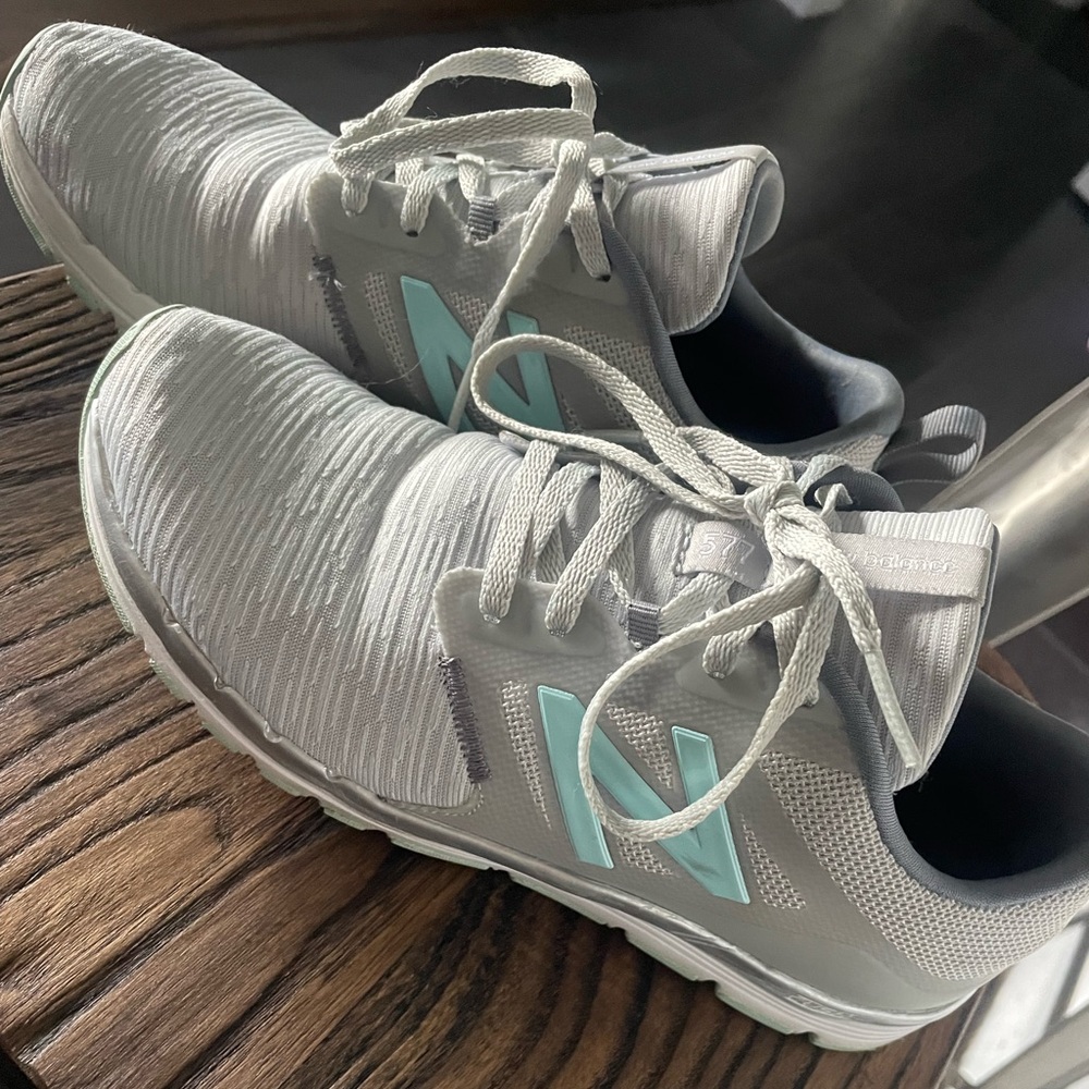 New Balance 577 Tennis Shoe